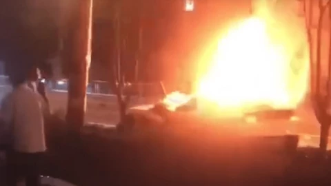 Porsche Taycan tự bốc cháy tại xi'an: nguyên nhân vẫn đang được điều tra