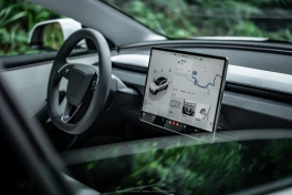 Tesla đạt mốc 100 tỷ km với công nghệ lái tự động sau 9 năm phát triển