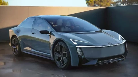 Corolla Concept 2025: Chiếc xe bán chạy nhất thế giới sẽ đối phó với làn sóng EV giá rẻ từ Trung Quốc như thế nào?