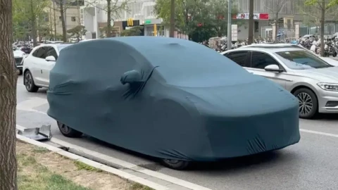 🚗 Xe điện cao cấp tự bốc cháy, giới nhà giàu có lo sốt vó?