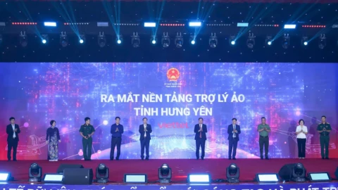 Viettel ra mắt, thí điểm ứng dụng Trợ lý ảo cán bộ công chức tỉnh Hưng Yên