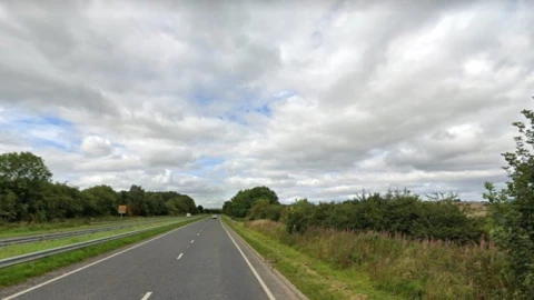 Thử nghiệm đường cao tốc với graphene: Chìa khóa cho tương lai giao thông bền vững?