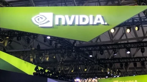 Nvidia đạt 5.000 tỷ USD vốn hoá cảnh báo ‘83 năm mới hòa vốn’ khiến Phố Wall rúng động