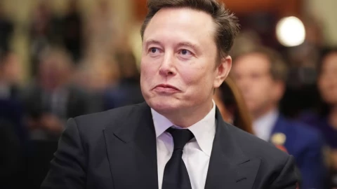 Elon Musk ra mắt phiên bản Wikipedia riêng