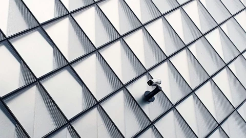 Tại sao camera có AI vẫn “mù” trước thế giới thực?