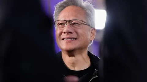 36 nhân sự tại Nvidia báo cáo trực tiếp cho Jensen Huang