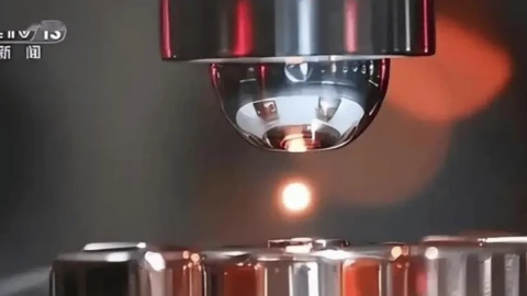 Hoa Kỳ: Trung Quốc đã tạo ra kim loại hiếm trên vũ trụ, giải quyết vấn đề lớn trong quá trình phát triển động cơ của máy bay chiến đấu thế hệ thứ sáu?