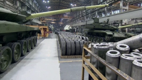 Nga vẫn sản xuất được tên lửa và UAV giữa hàng nghìn lệnh trừng phạt từ phương Tây, bí quyết nằm ở đâu?