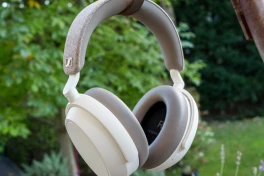 Sennheiser Momentum 4 Wireless giảm giá sốc 250 USD, không thể bỏ lỡ!