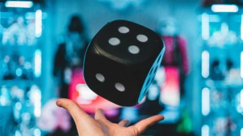 Tại sao OpenAI lại chi tới 600 tỷ đô chỉ để “thuê đám mây”?