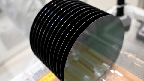 Đầu đuôi vụ Nexperia là thế nào mà ảnh hưởng mối quan hệ lục địa Âu - Á