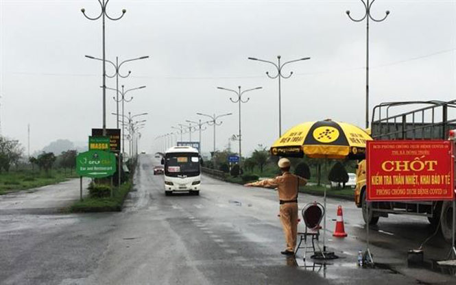 Hà Nội dừng vận tải hành khách, xe ôm công nghệ, người dân chỉ ra ngoài trong trường hợp thực sự cần thiết