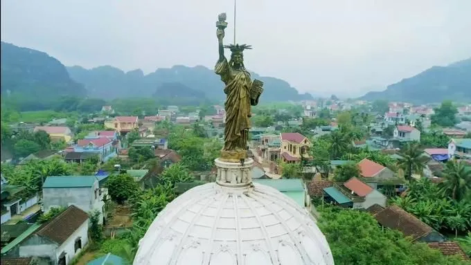 Nhà giàu Việt xây nhà riêng thế nào? Bạch dinh thự Xuân Trường là một ví dụ