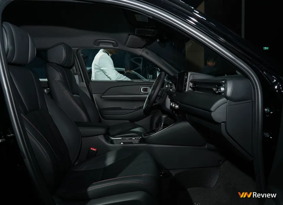 Honda HR-V ra mắt: 2 phiên bản, giá từ 826 triệu đồng