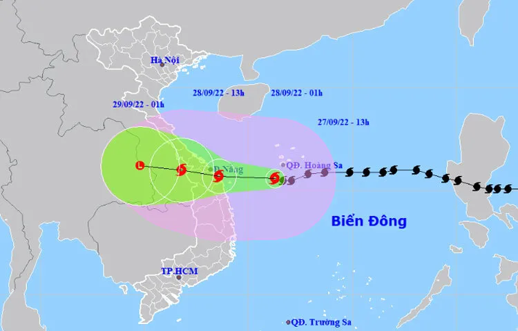 Tâm bão Noru cách khoảng 170 km đến Đà Nẵng - Quảng Ngãi