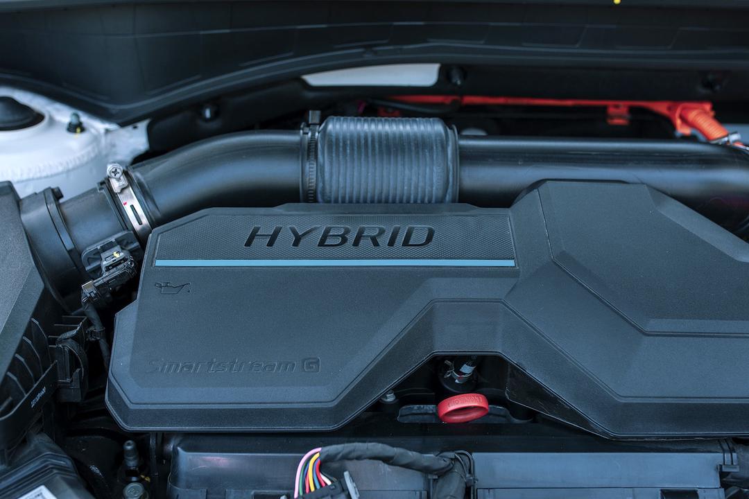 Hyundai ra mắt phiên bản Santa Fe Hybrid thế hệ mới: Mức giá từ 1,45 tỷ đồng