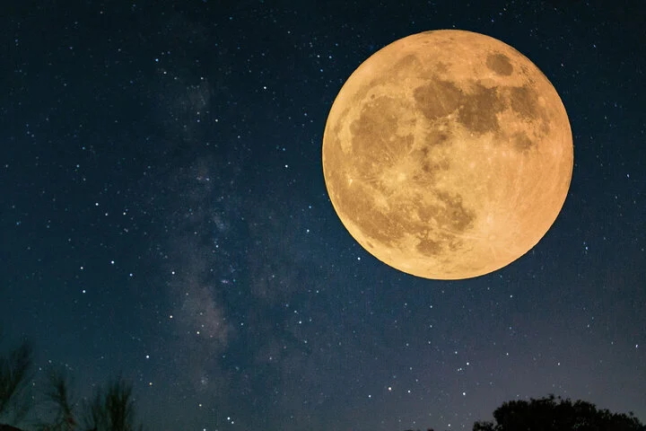 Tối nay về nhìn lên trời nhé, vì Trung thu này là siêu trăng cuối cùng của 2023