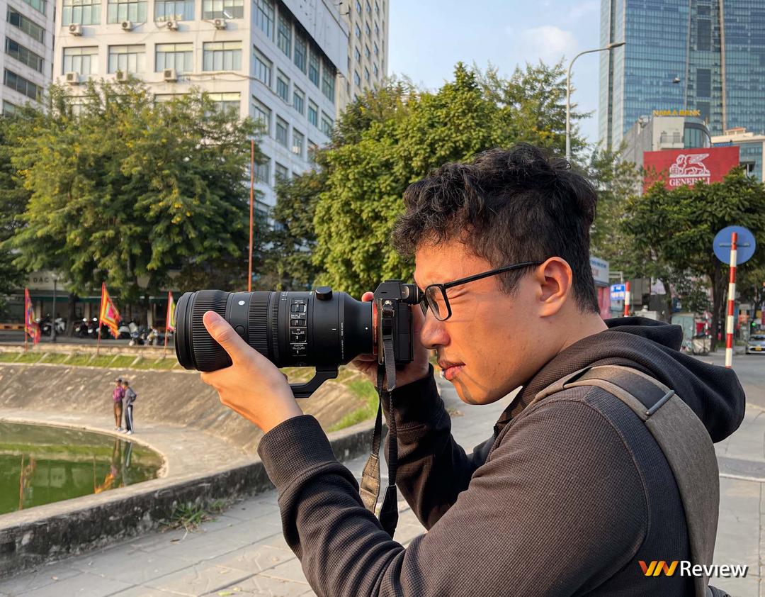 Trên tay nhanh phiên bản thương mại ống kính Sigma 70-200mm F2.8 DG DN OS Sports cho Sony: Mức giá tốt, nhưng nhiều điểm cần cải thiện