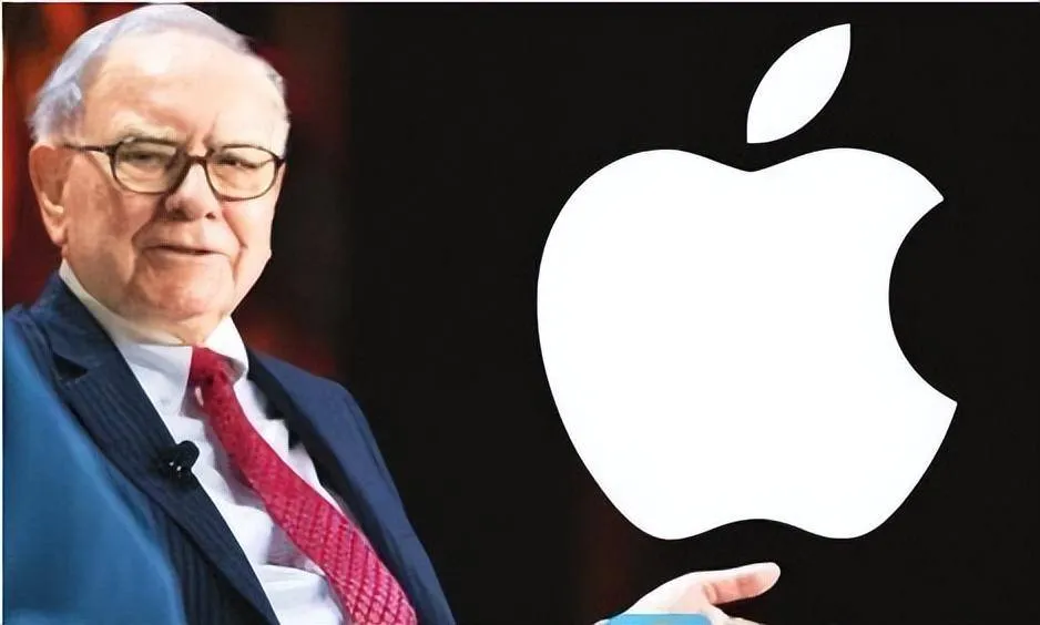 Buffett ca ngợi Tim Cook và Apple: 10.000 USD người ta vẫn chọn iPhone 