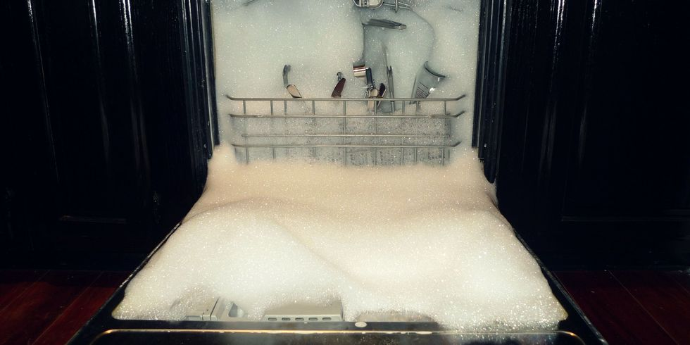 21 thứ bạn không bao giờ nên cho vào máy rửa bát