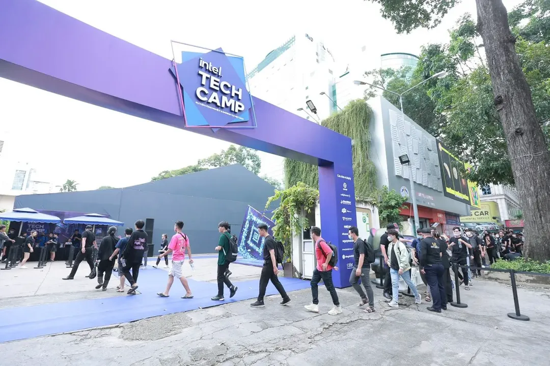 Intel lần đầu tiên mang “bữa tiệc công nghệ” Intel Tech Camp đến Việt Nam, có cả giải eSport cùng đại nhạc hội