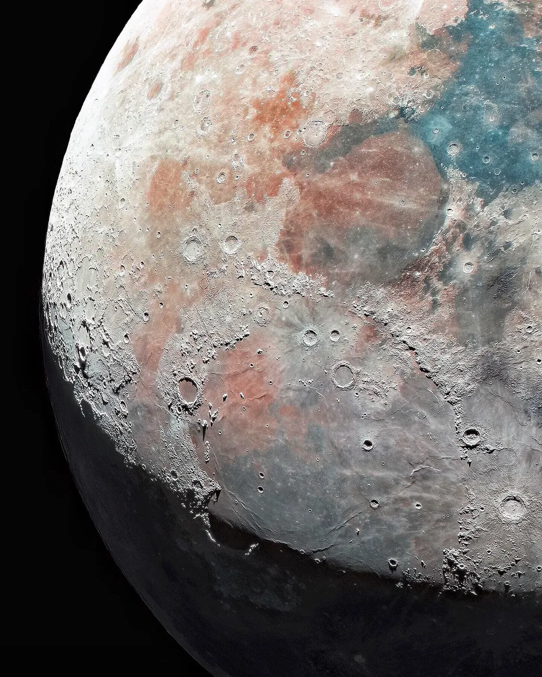 Bức ảnh chụp bề mặt mặt trăng bằng Canon EOS 1200D chi tiết đến kinh ngạc, khiến Internet phát sốt