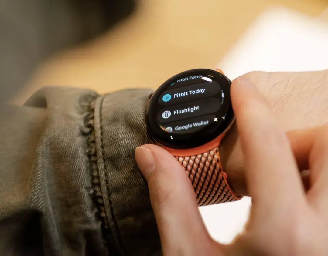 Trên tay Pixel Watch: khởi đầu không tồi của Google trên thị trường smartwatch