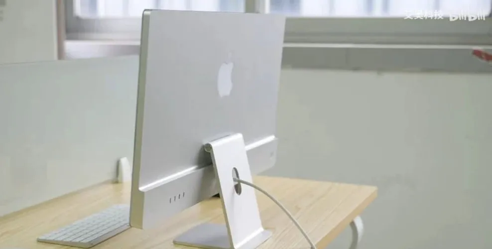 Pháp sư Trung Hoa “độ chế” thành công iMac 24 inch, viền mỏng đẹp hơn hàng real của Apple gấp hàng chục  lần