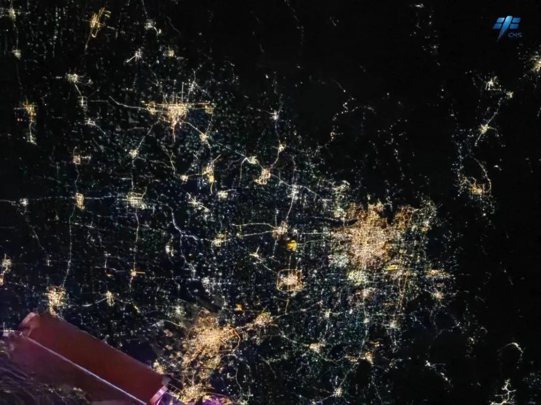 "Bộ phim bom tấn vũ trụ": Những bức ảnh ngoạn mục được chụp trên quỹ đạo