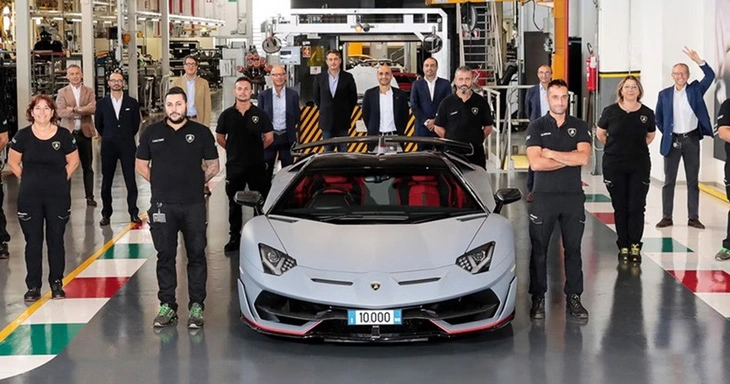 Sướng như làm việc cho Lamborghini