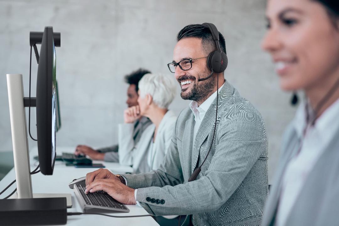 Dell ra mắt loạt tai nghe mới tích hợp AI, khử ồn cao cấp, tối ưu cho hội họp online