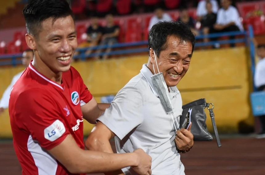 7 gương mặt tiềm năng thay thế ông Troussier dẫn dắt tuyển Việt Nam: Ông Park Hang Seo trở lại?