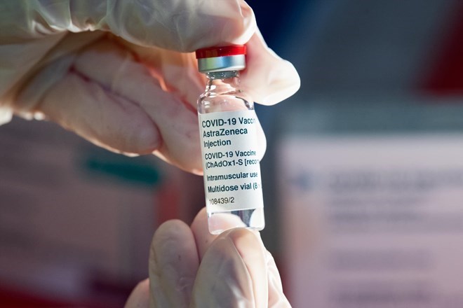 Bộ Y tế phản hồi thế nào về thông tin vaccine COVID-19 AstraZeneca có nguy cơ gây đông máu?