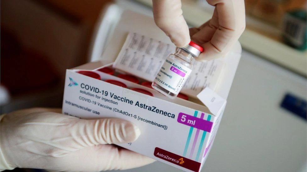 Đã tiêm vaccine AstraZeneca có cần làm xét nghiệm D-dimer tìm cục máu đông?