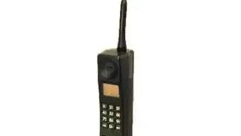 10 thương hiệu điện thoại di động quen thuộc với anh em 9x đã biến mất