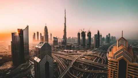 Tại sao Dubai chọn tốc độ thay vì tiền trong cuộc đua AI toàn cầu?