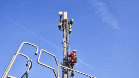 EU xem xét lệnh cấm Huawei trên toàn châu Âu