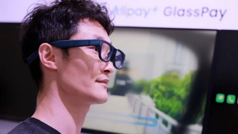 Các hãng Trung Quốc ồ ạt nhảy vào thị trường kính AI