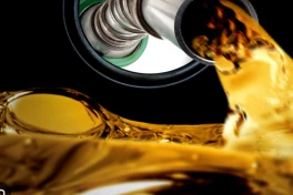 Xăng tổng hợp giá rẻ từ CO2 bao giờ mới đến tay người tiêu dùng?