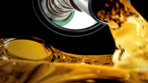 Xăng tổng hợp giá rẻ từ CO2 bao giờ mới đến tay người tiêu dùng?