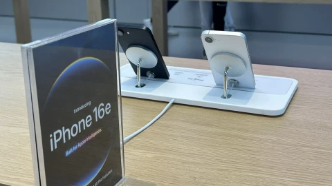 599 đô la không phải là một mức giá tốt sao? Doanh số iPhone 16e đang rất ảm đạm