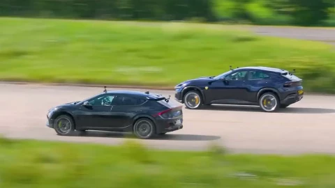 Đây chính là xe điện khiến các xe khác phải “hít khói” chăng?