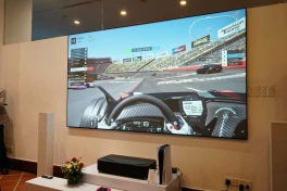 Một thiết bị đang nhăm nhe “soán ngôi” TV trong phòng khách hiện đại