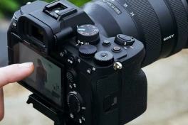 Sony A7 V liệu có thiếu sót lớn về tính năng video?