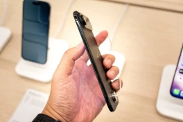 Nhà thiết kế giới thiệu iPhone Air ra thế giới đã rời Apple