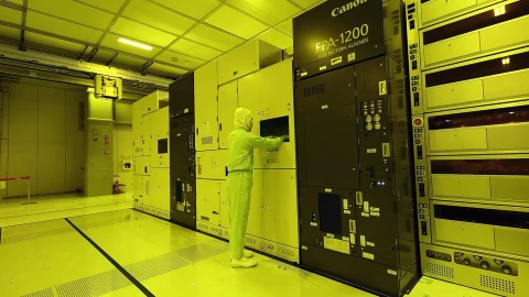 Cái tên thực sự nắm giữ 80% thị phần bán dẫn toàn cầu lại là 1 hãng máy ảnh nổi tiếng