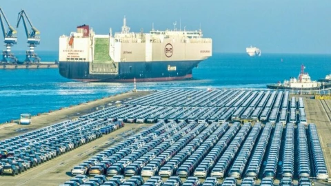 Một hãng xe hơi trẻ tuổi bất ngờ tăng tốc vượt lên top 4 server thế giới, vượt qua Honda và Suzuki