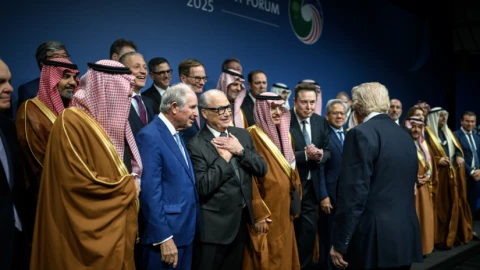 Donald Trump - Elon Musk gương vỡ lại lành