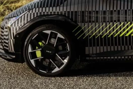 EV4 GT: Kia lại tung “đòn mạnh” vào thị trường xe điện hiệu năng