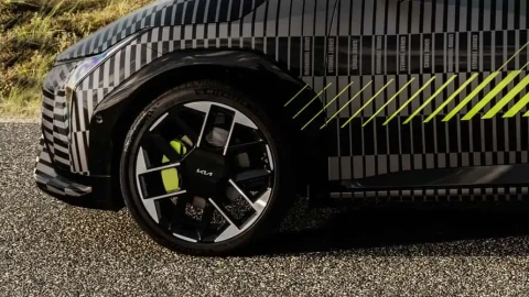 EV4 GT: Kia lại tung “đòn mạnh” vào thị trường xe điện hiệu năng